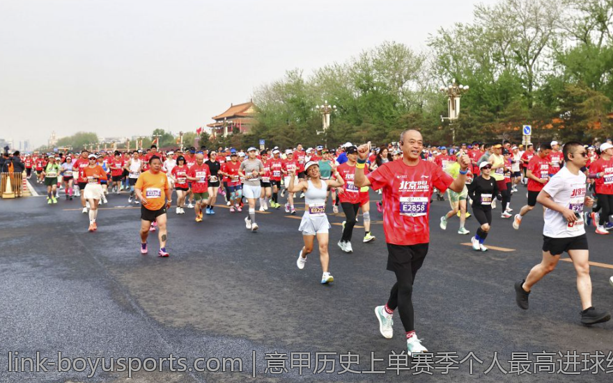 意甲历史上单赛季个人最高进球纪录分析